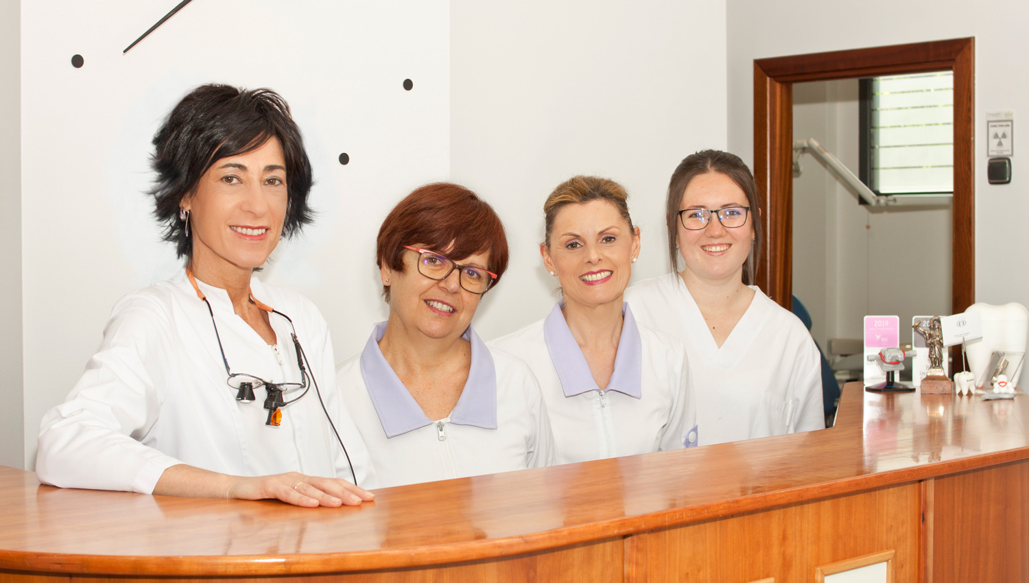 dentista en tolosa. equipo de la clínica dental en tolosa